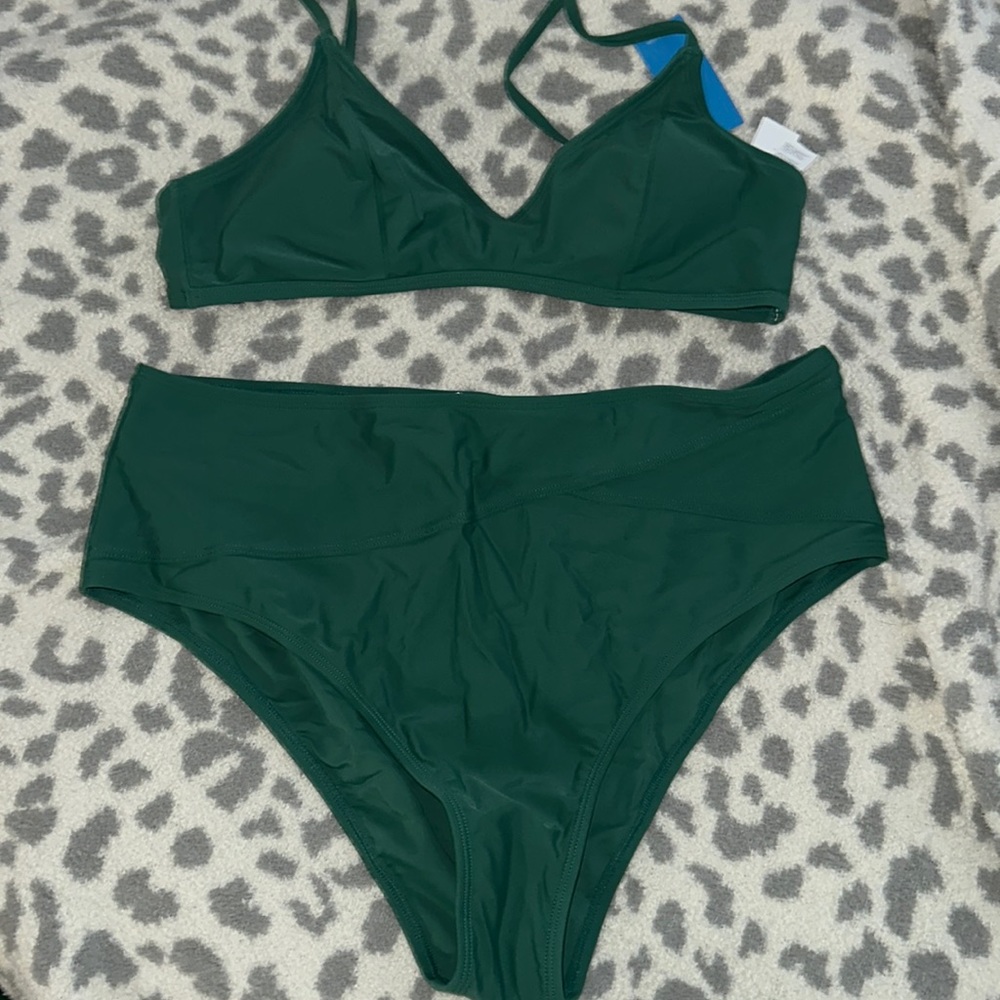 NWT dark green CUPSHE swim suit